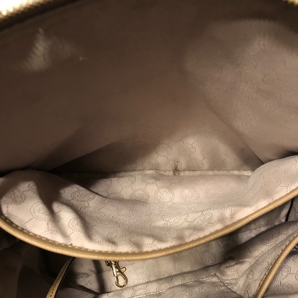 Michael Kors Tote & Wallet - Picture 6 of 8